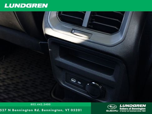 Used 2021 Volkswagen Tiguan SE image 8