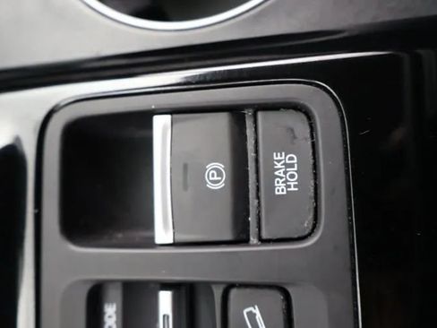 Used 2025 Honda Pilot EX-L image 31