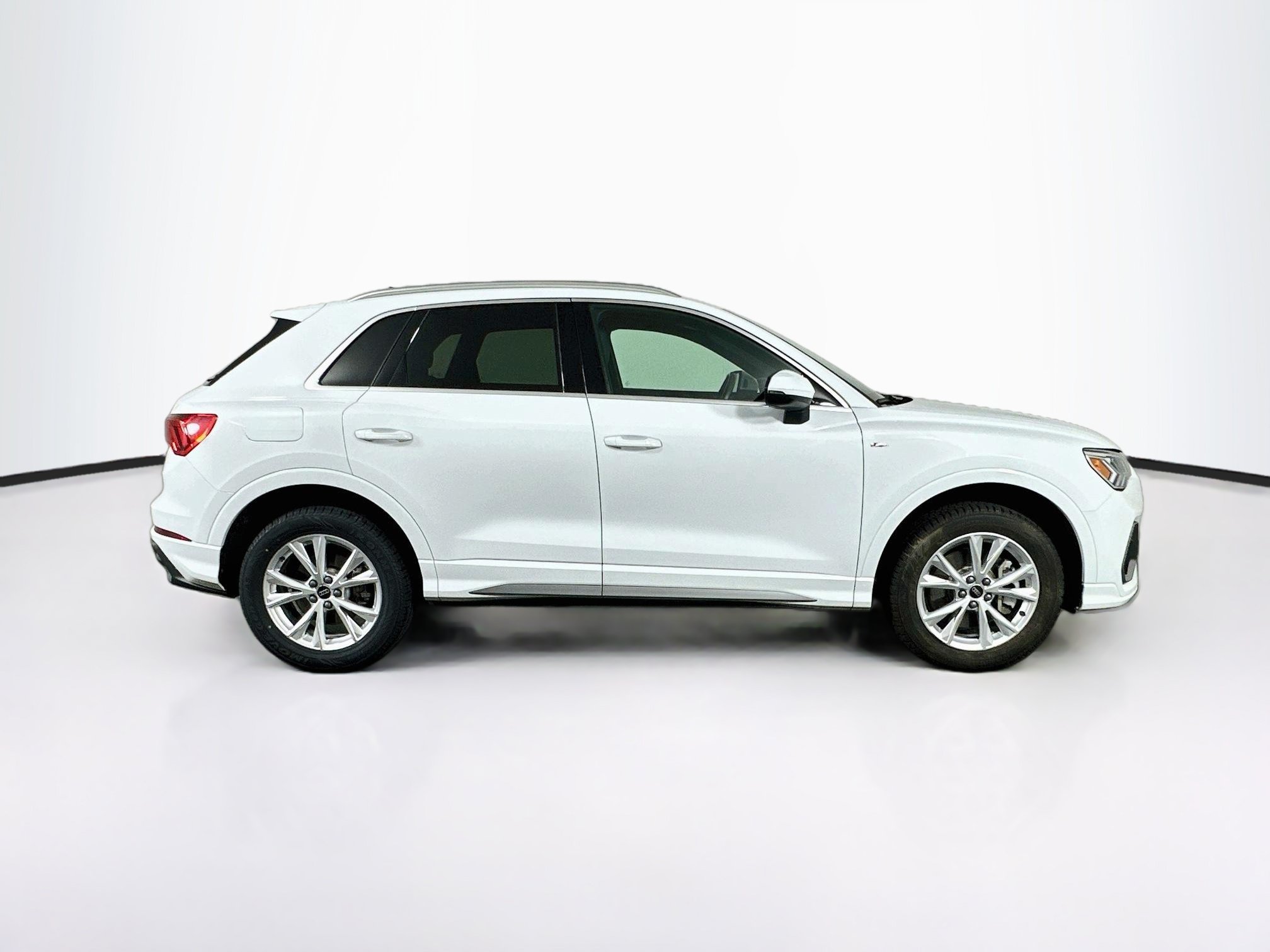 Used 2025 Audi Q3 2.0T Premium AWD/4WD image 10