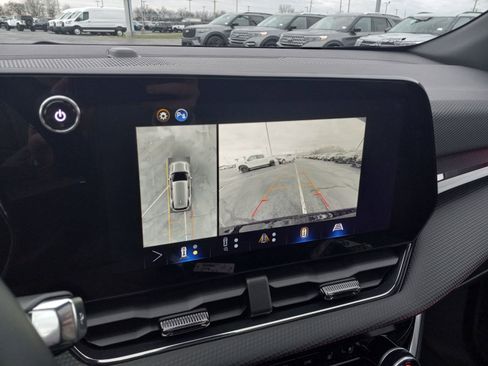 Used 2025 Chevrolet Equinox RS w/ Safety and Technology Package image 22