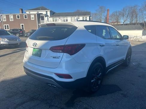 Used 2017 Hyundai Santa Fe Sport image 7