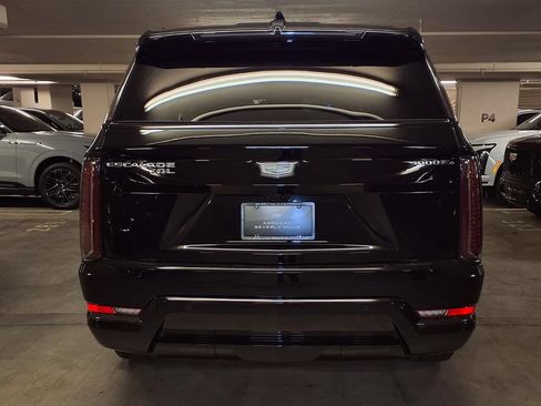 Used 2026 Cadillac Escalade IQL Sport 2 w/ LPO, Premium Carpet Package AWD/4WD image 8