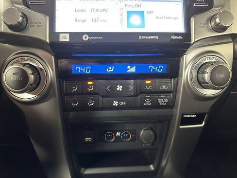 Used 2023 Toyota 4Runner Limited AWD/4WD image 21