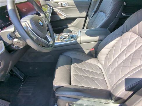 Used 2024 BMW X7 xDrive40i AWD/4WD image 16