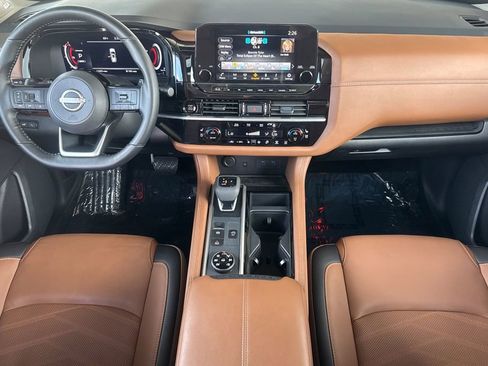 Used 2025 Nissan Pathfinder Platinum w/ Cargo Package AWD/4WD image 12