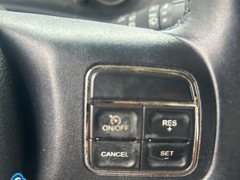 Used 2014 Jeep Wrangler Unlimited Sahara w/ Connectivity Group AWD/4WD image 20