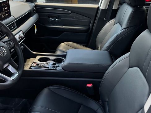 New 2026 Honda Pilot Touring image 7