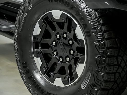 Used 2023 GMC Hummer EV Edition 1 AWD/4WD image 3