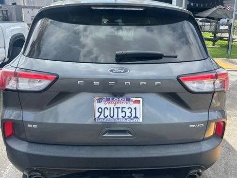 Used 2022 Ford Escape SE w/ SE Sport Appearance Package AWD/4WD image 4
