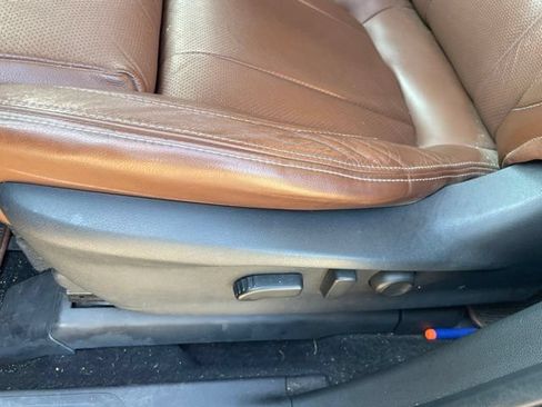 Used 2019 Subaru Ascent Touring AWD/4WD image 7