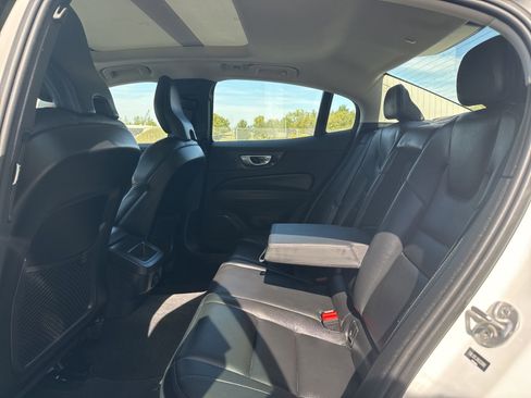 Used 2024 Volvo S60 B5 Plus image 15