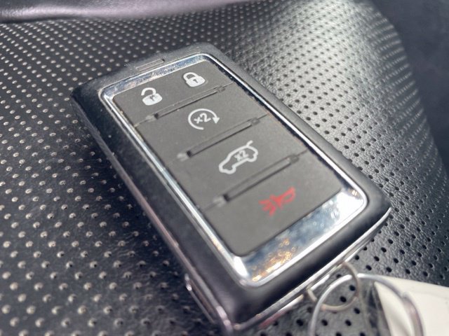 Used 2024 Jeep Wagoneer 2WD image 11