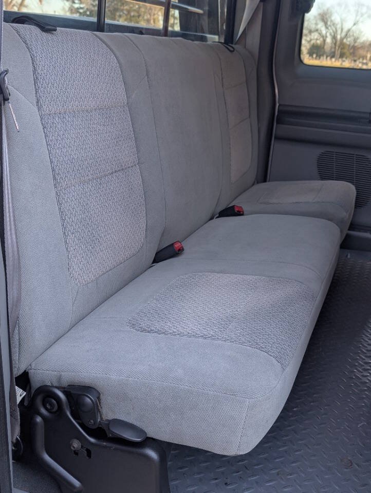 Used 2003 Ford F250 XLT AWD/4WD image 10