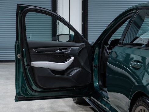 Used 2025 Cadillac CT5 V Blackwing w/ Precision Package image 26