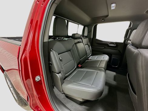 Used 2025 Chevrolet Silverado 1500 LTZ image 28