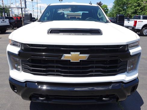 Used 2025 Chevrolet Silverado 2500 W/T AWD/4WD image 6
