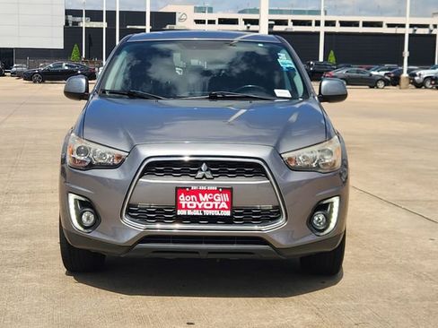 Used 2015 Mitsubishi Outlander Sport SE FWD image 2
