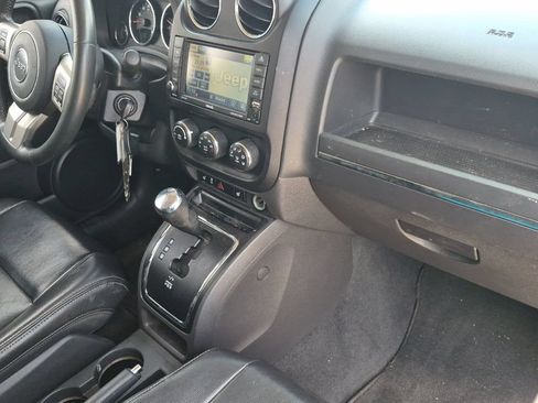 Used 2012 Jeep Patriot Limited w/ Sun/Sound Group FWD image 16