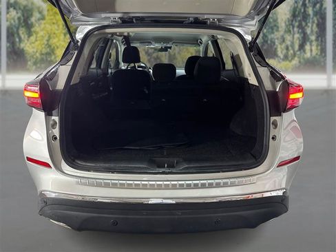 Used 2020 Nissan Murano S w/ Technology Package image 12