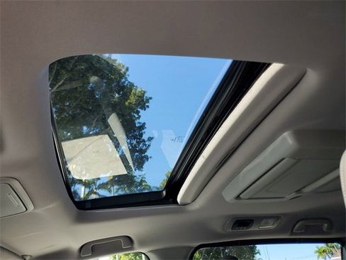 Used 2023 Honda Odyssey Touring image 21