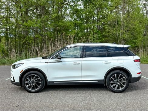 Used 2023 Lincoln Corsair AWD w/ Equipment Group 101A image 8