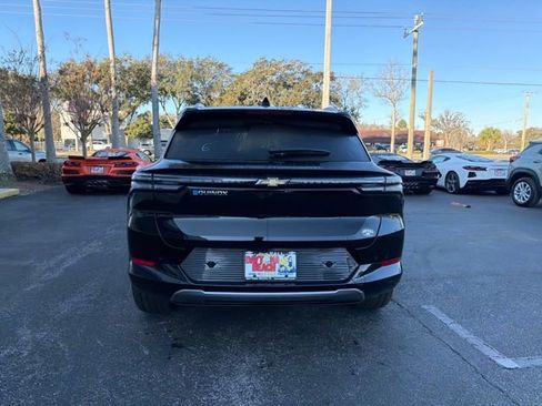 New 2026 Chevrolet Equinox EV LT image 11
