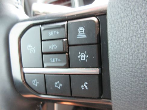 Used 2026 Ford F250 Platinum AWD/4WD image 40