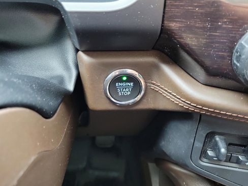 Used 2022 Ford Expedition King Ranch image 17