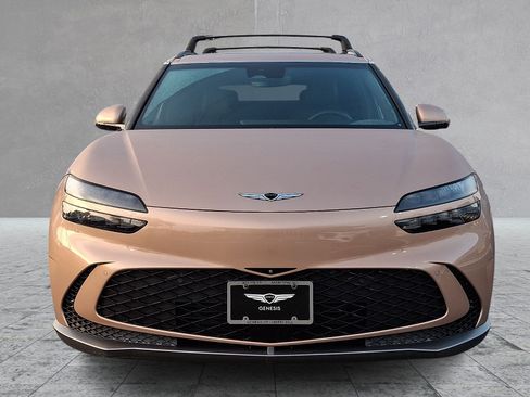Certified 2023 Genesis GV60 Advanced AWD/4WD image 2