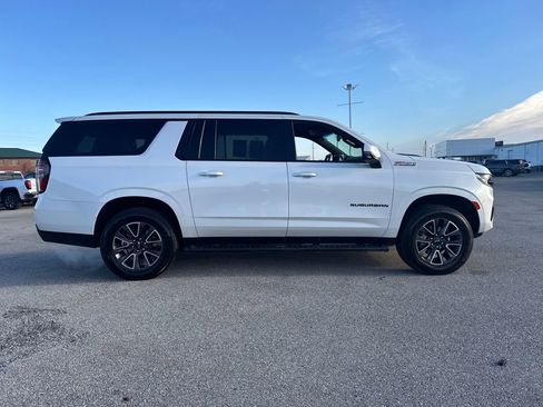 Used 2024 Chevrolet Suburban Z71 w/ Luxury Package image 6