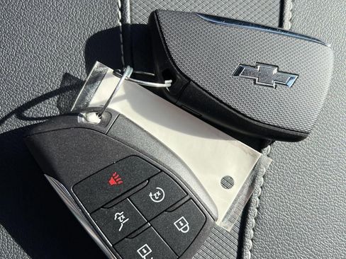 Used 2025 Chevrolet Traverse Z71 w/ Driver Confidence Package image 9