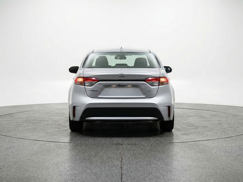 Used 2025 Toyota Corolla LE image 7