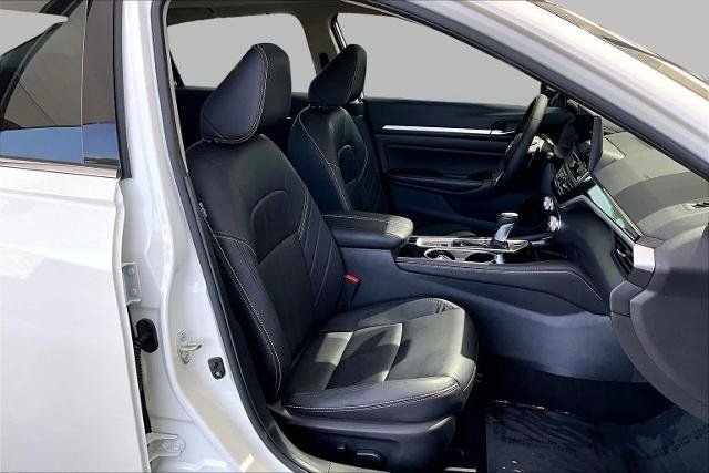Certified 2025 Nissan Altima 2.5 SR w/ SR Premium Package AWD/4WD image 9