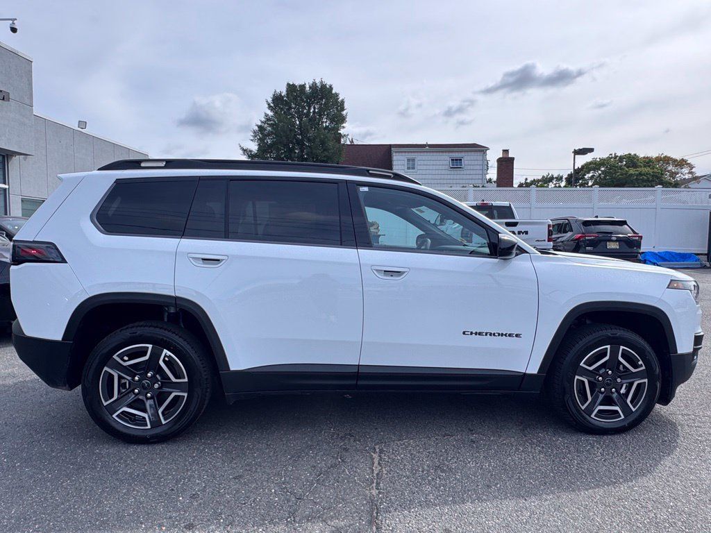 New 2026 Jeep Cherokee Laredo AWD/4WD image 9