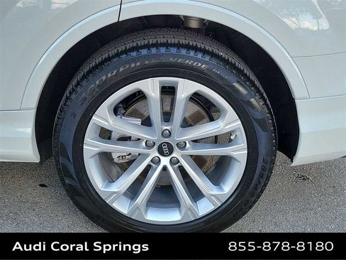 Certified 2025 Audi Q7 3.0T Premium w/ Convenience Package image 16