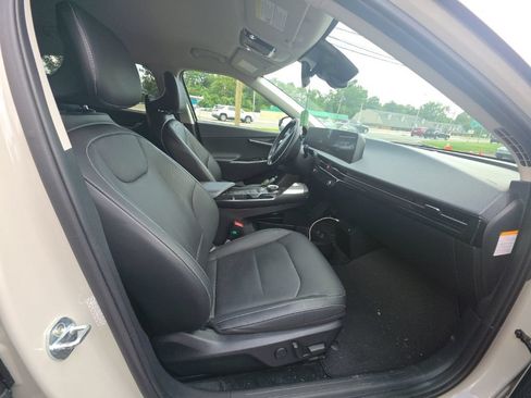 Used 2022 Kia EV6 Wind RWD image 6