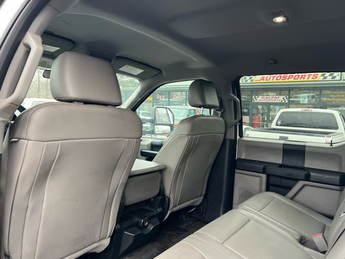 Used 2018 Ford F250 XL w/ Power Equipment Group image 11