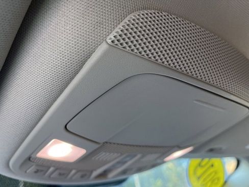 Used 2019 Lincoln MKC Reserve image 28