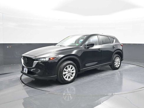 Used 2023 MAZDA CX-5 AWD 2.5 S w/ Preferred Package image 4