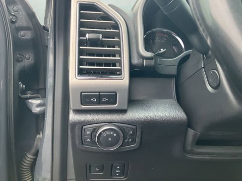 Used 2021 Ford F250 Platinum w/ FX4 Off-Road Package image 31