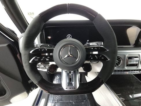 Used 2025 Mercedes-Benz G 63 AMG 4MATIC image 12