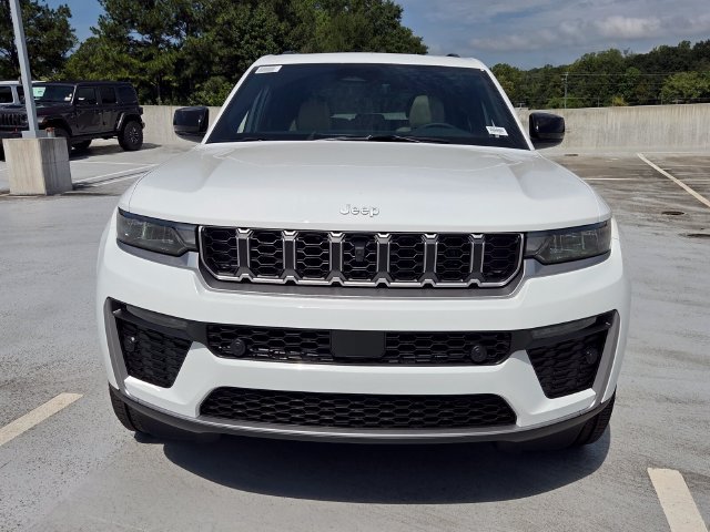 New 2027 Jeep Grand Cherokee Limited w/ Technology Group II RWD image 2