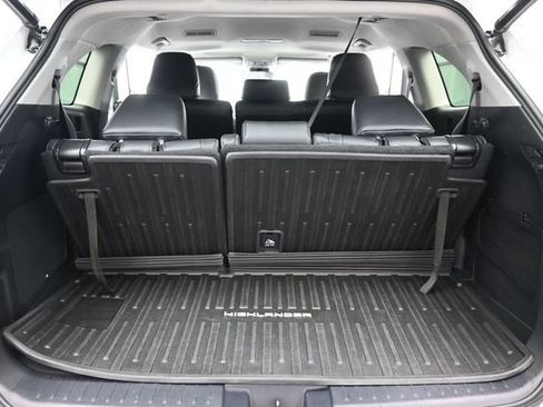 Used 2022 Toyota Highlander Limited AWD/4WD image 33