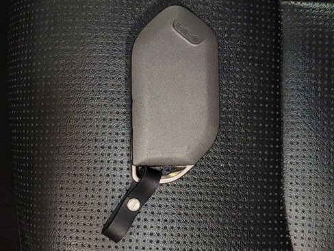 Used 2024 Kia Sorento S FWD image 32