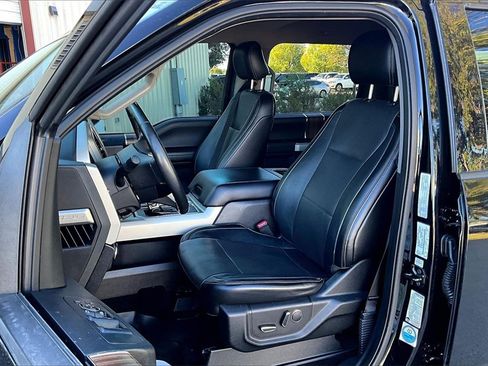 Used 2017 Ford F150 Lariat image 22