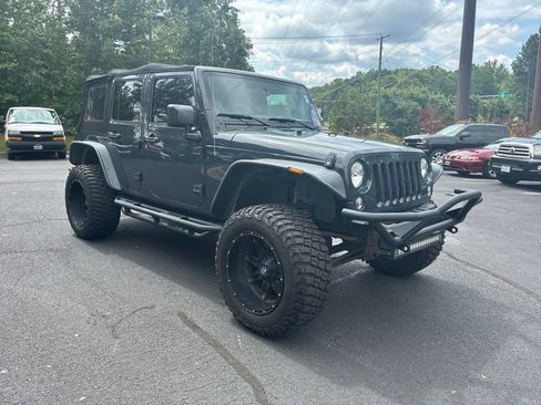 Used 2016 Jeep Wrangler Unlimited Sport w/ Max Tow Package AWD/4WD image 3