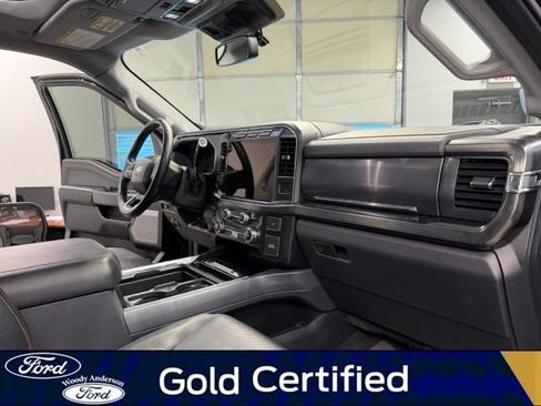 Certified 2024 Ford F250 Lariat w/ Lariat Ultimate Package AWD/4WD image 29
