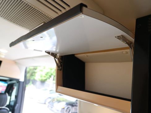 Used 2021 Mercedes-Benz Sprinter 3500 image 64