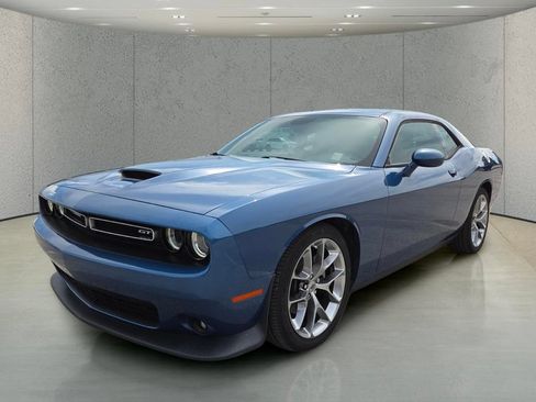 Used 2022 Dodge Challenger GT w/ Driver Convenience Group RWD image 11