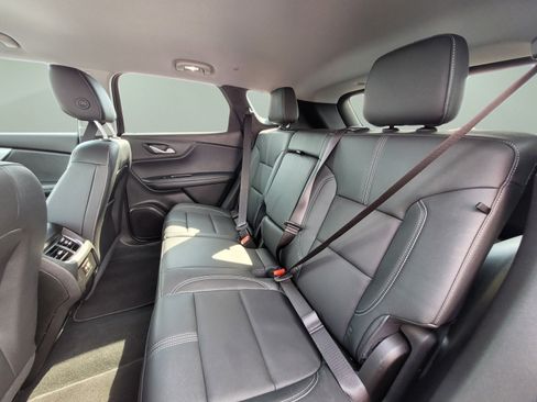 Used 2023 Chevrolet Blazer LT FWD image 17